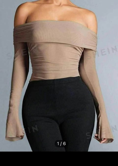 Blusa Strapless Beige de SHEIN