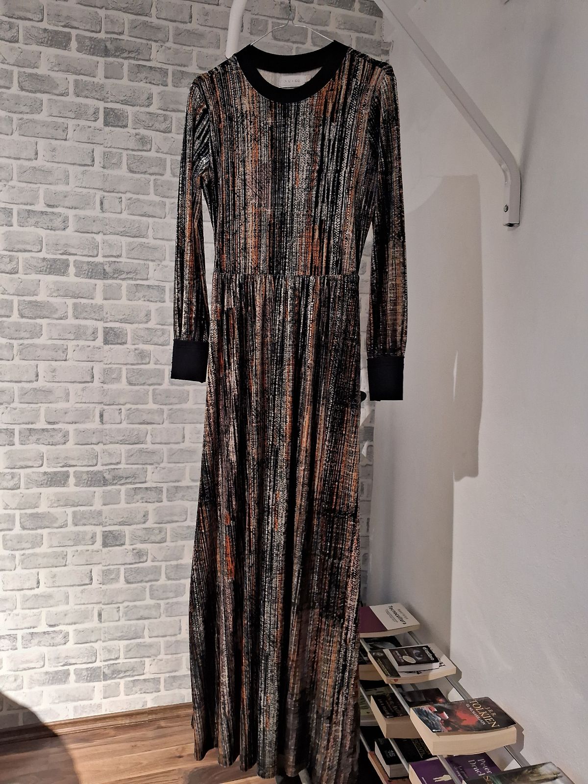 Vestido jaspeado seminuevo talla M para reuniones y fiestas