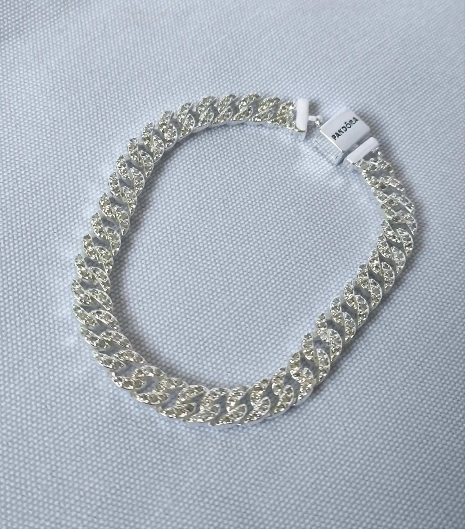 Brazalete Cubano Delicado con Circonias 20 cm