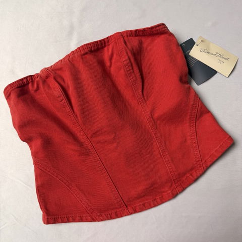 Top mezclilla talla 2 NUEVO