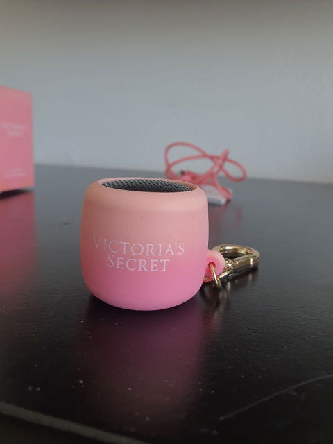 Mini Bocina Victoria's Secret