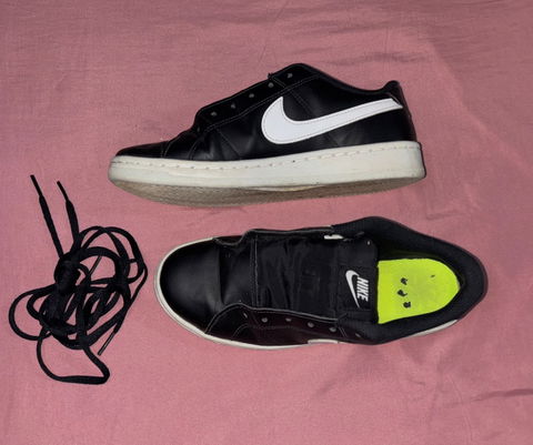Tenis Nike Talla 3 en Buen Estado