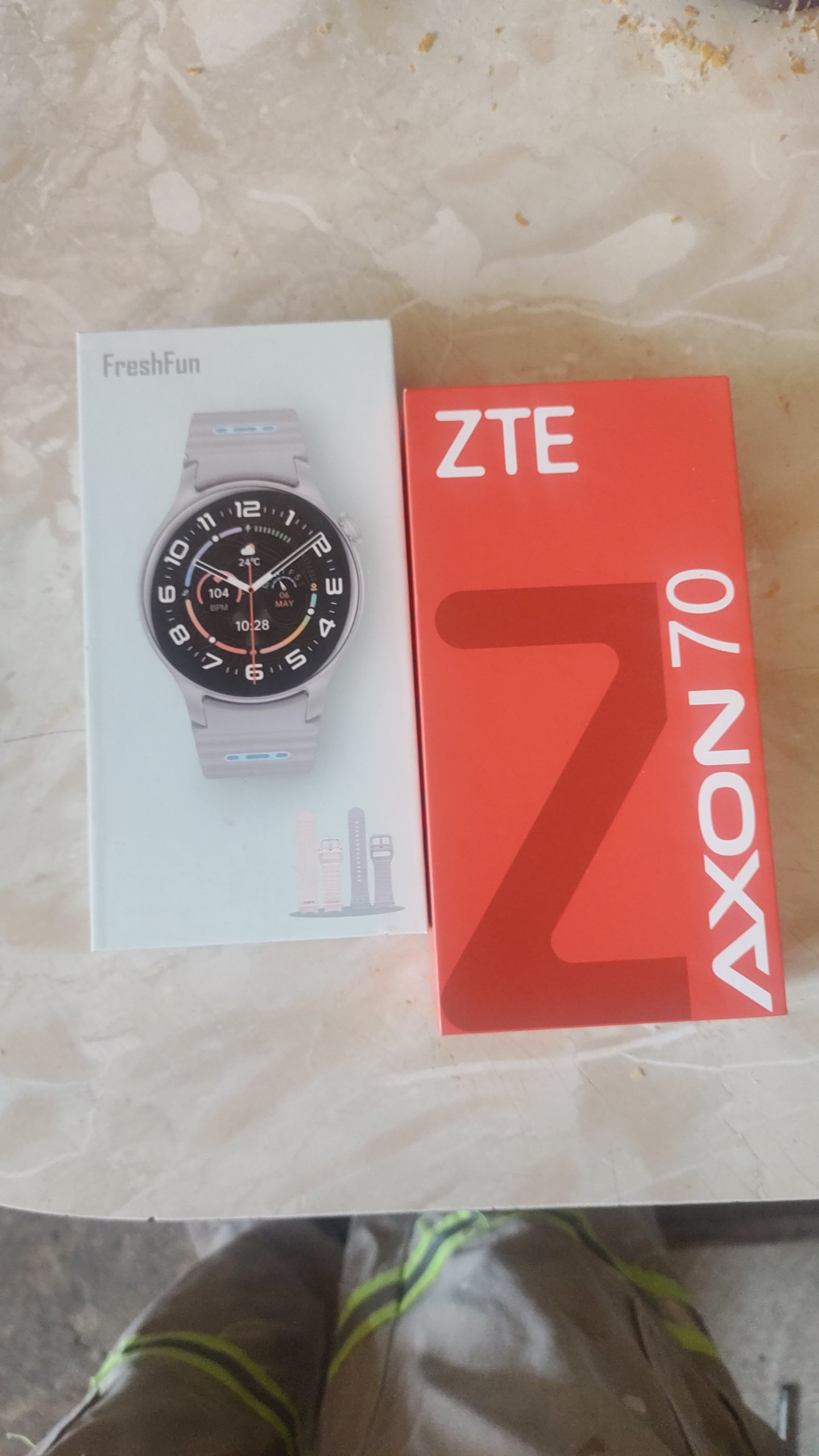 Celular ZTE AXON 70 Nuevo con Caja