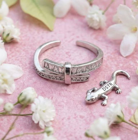 Anillo Ajustable Estilo lazo, talla 7