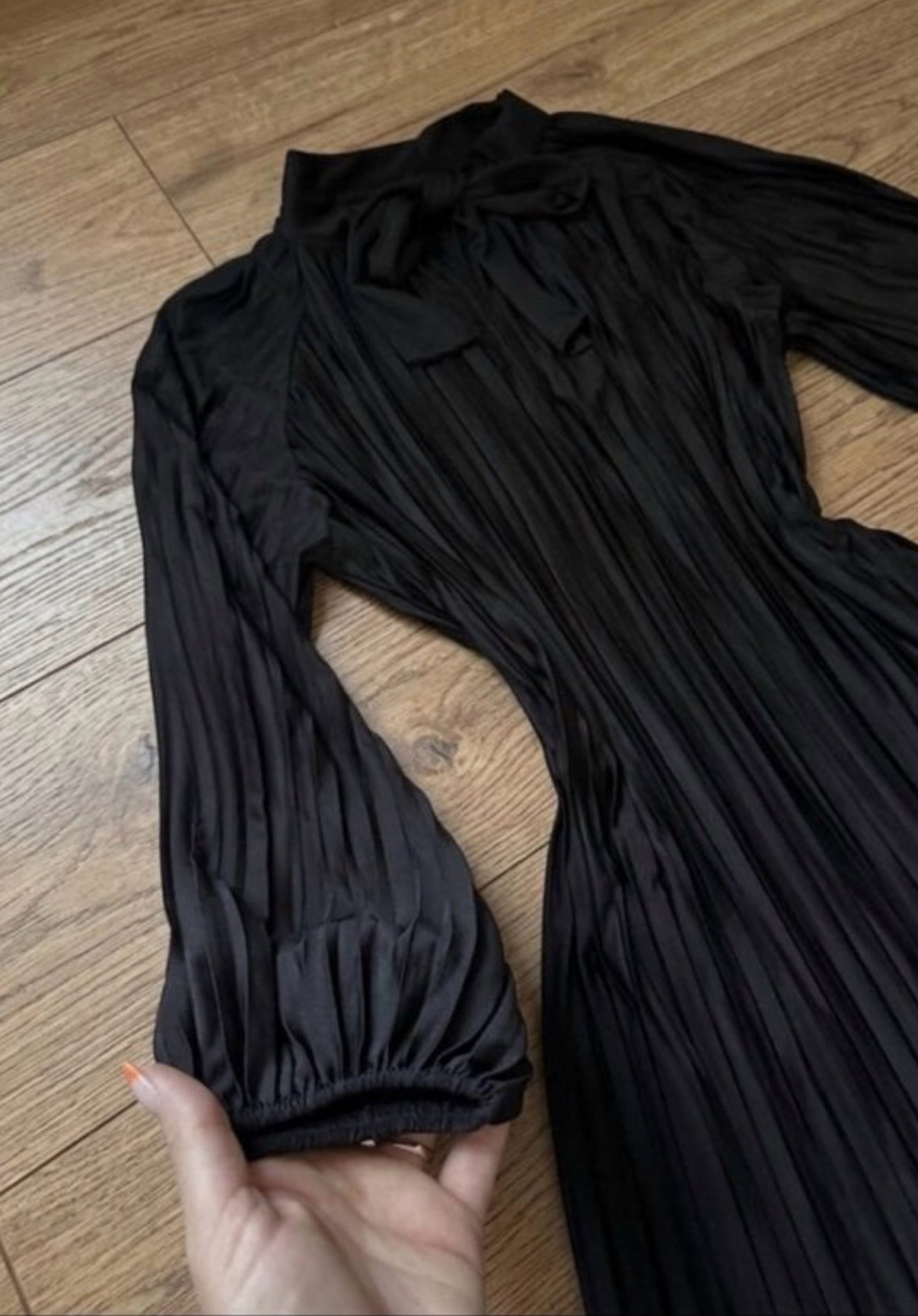 Vestido Plisado Elegante de Zara - Like New