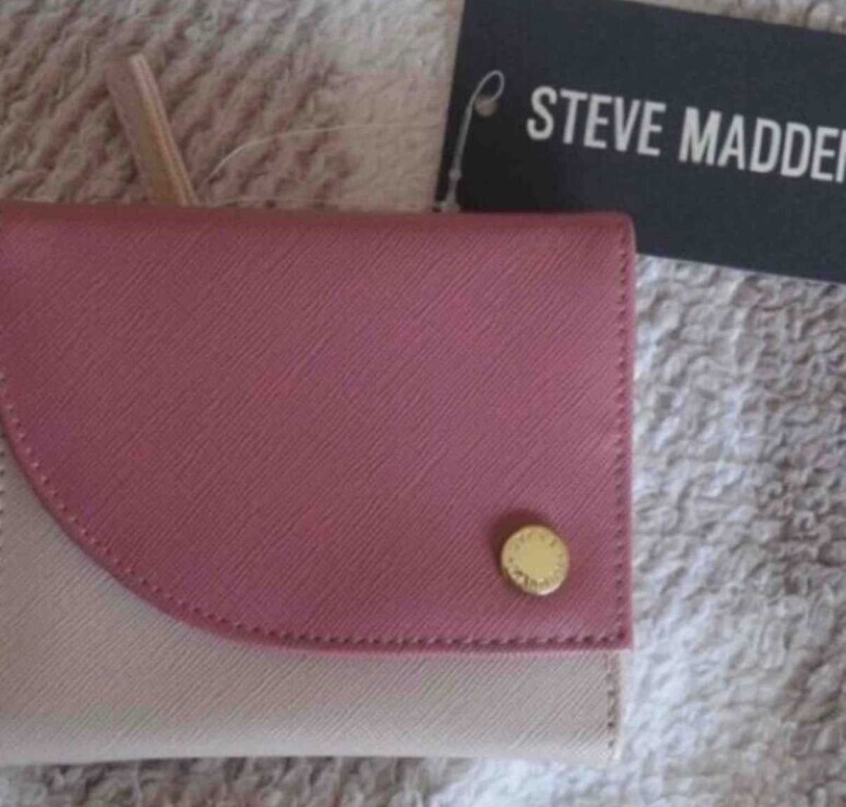 Tarjetero Beige con Rosa Steve Madden Nuevo con Etiqueta
