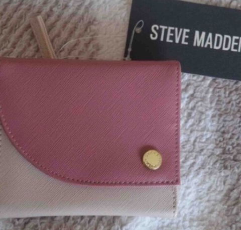 Tarjetero Beige con Rosa Steve Madden Nuevo con Etiqueta