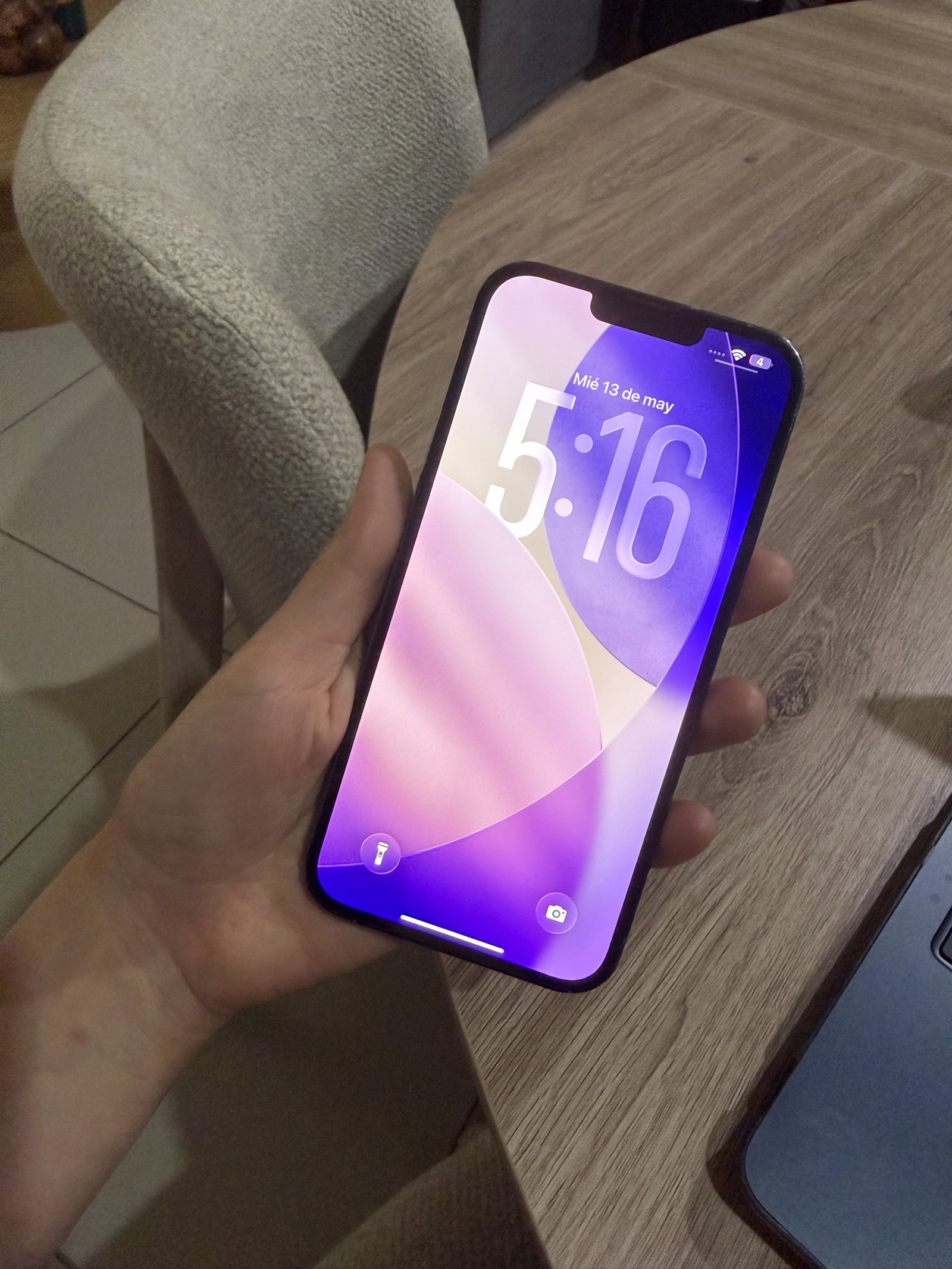 iPhone 13 Pro Max en excelentes condiciones
