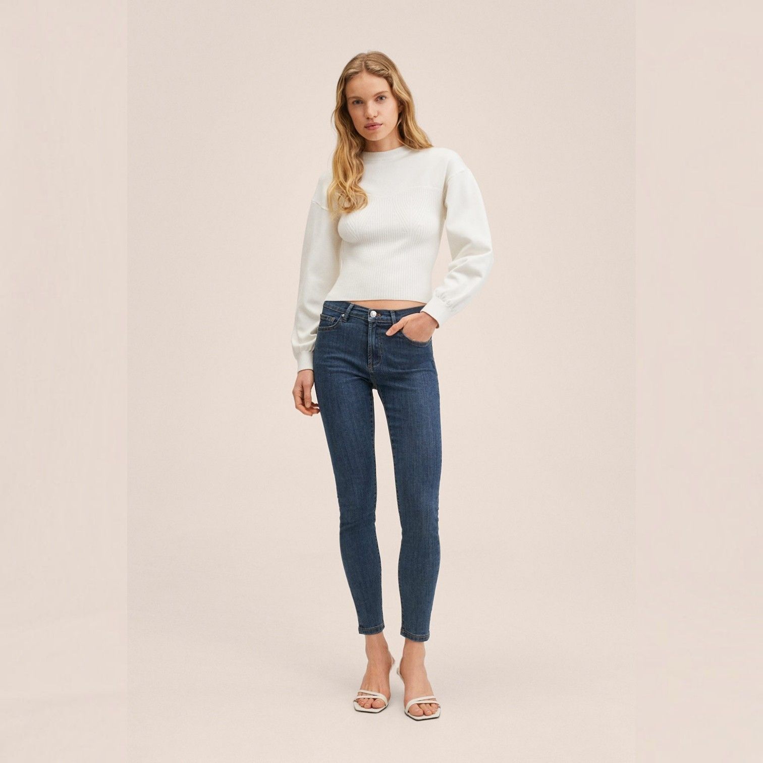 Jeans Mango Elsa tipo jegging, talla 3