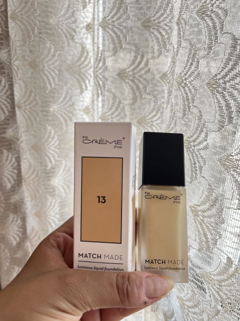 Base de Maquillaje The Crème Shop Match Made Luminous Liquid Foundation Tono 13