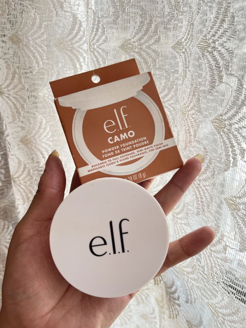 Base de Maquillaje e.l.f. Camo Powder Foundation Tono Medium 375 N