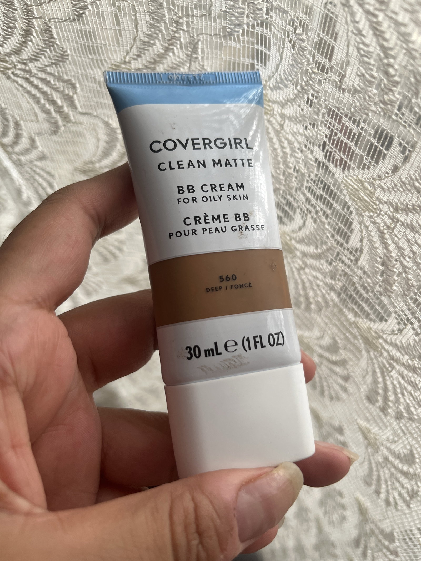 BB Cream Covergirl Clean Matte para Piel Grasa 30 ml - Tono 560 Deep/Foncé