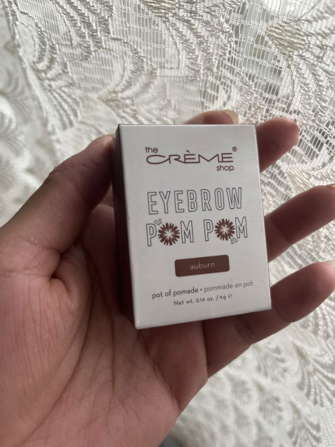 Pomada para Cejas The Crème Shop Eyebrow Pom Pom Tono Auburn Nueva