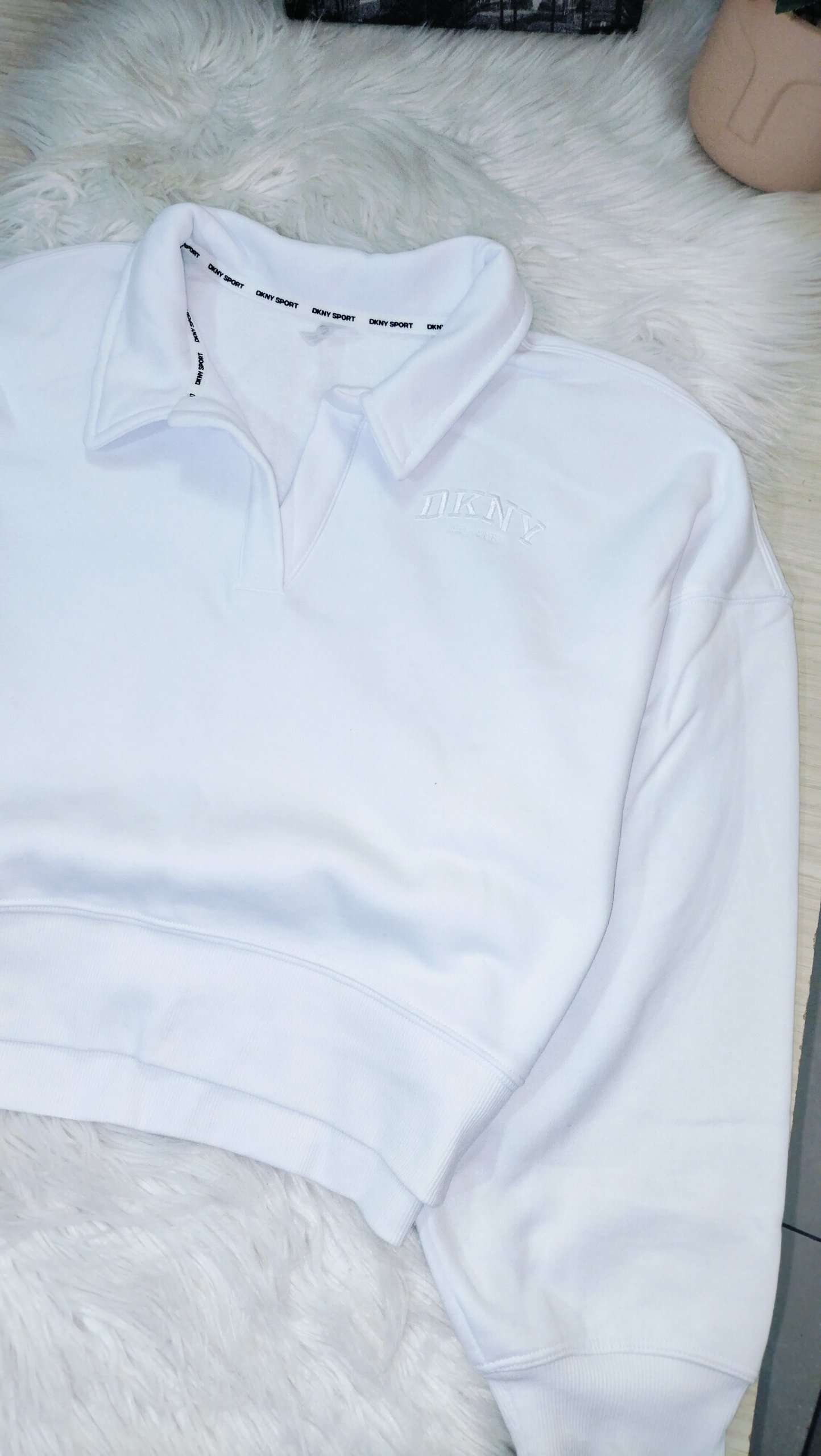 Hoodie Crop DKNY Sport Blanco como Nuevo