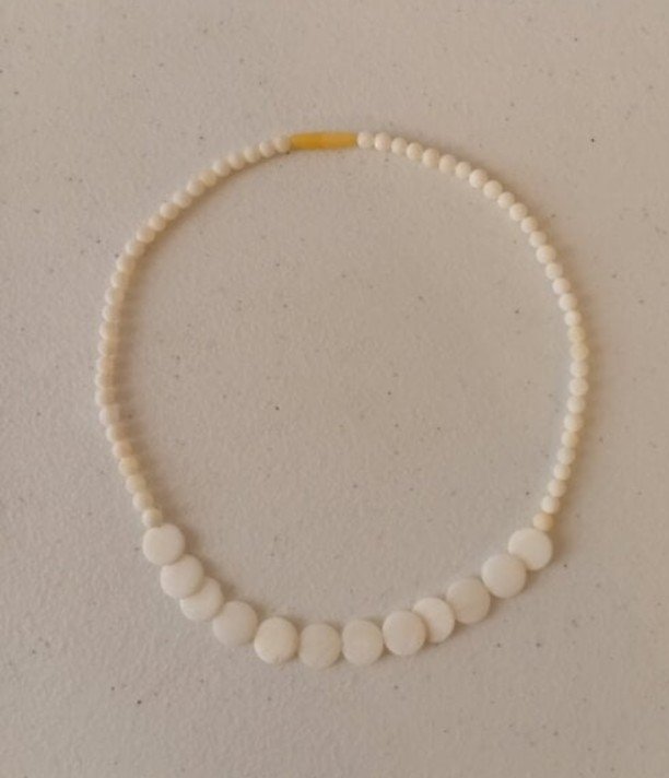 Collar corto antiguo de madreperla natural 41cm
