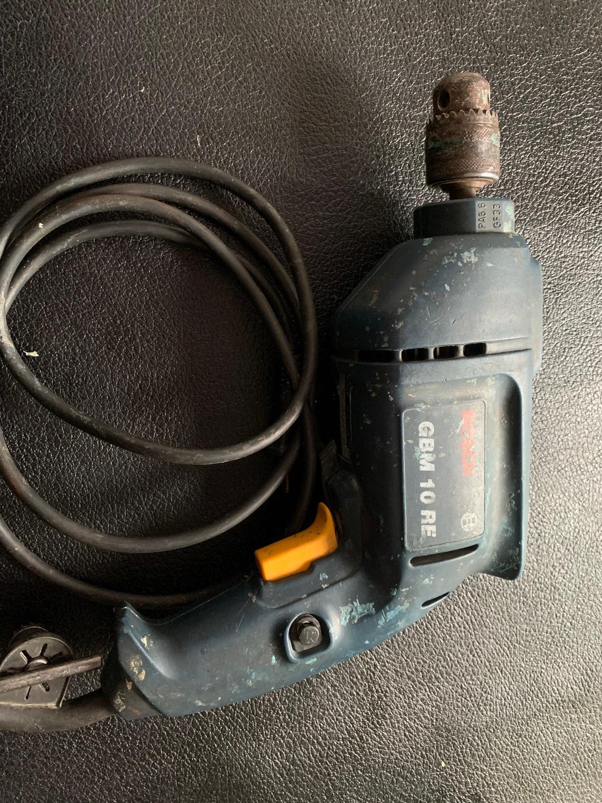 Taladro Bosch GBM10