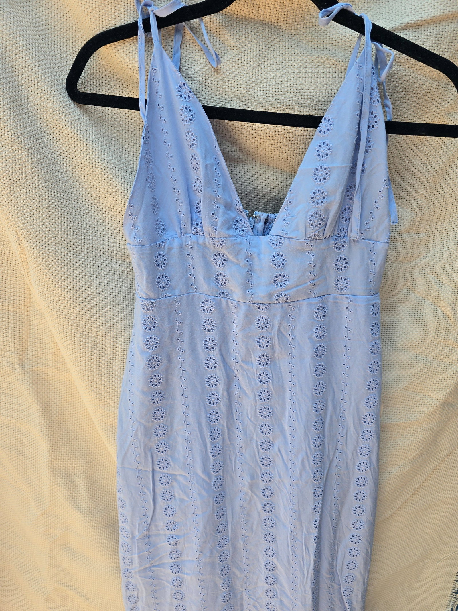 Vestido Midi Azul con Abertura Lateral - Talla M - Forever 21