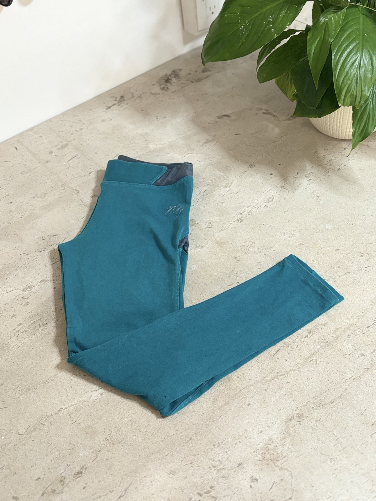 Leggings Deportivos Cortos Talla XS - Color Verde