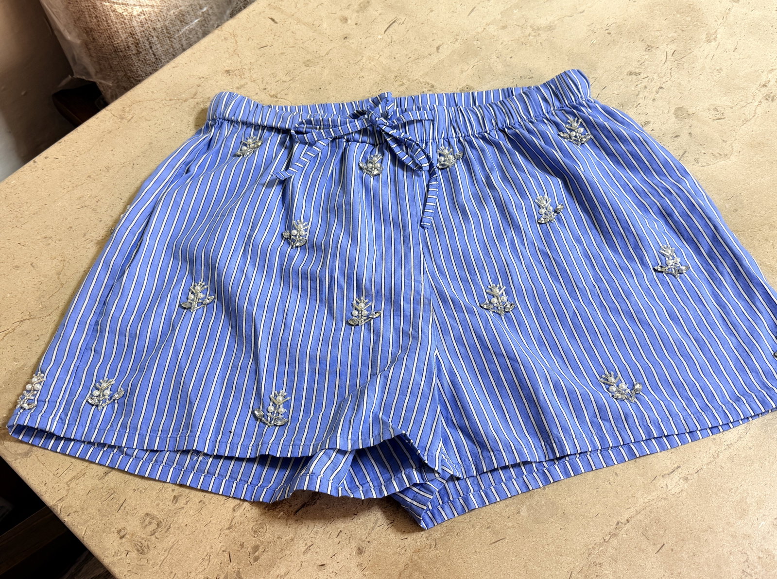 Shorts de Algodón con Flores - H&M CH