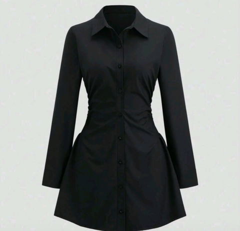 Vestido camisero ajustado fruncido color negro para mujer