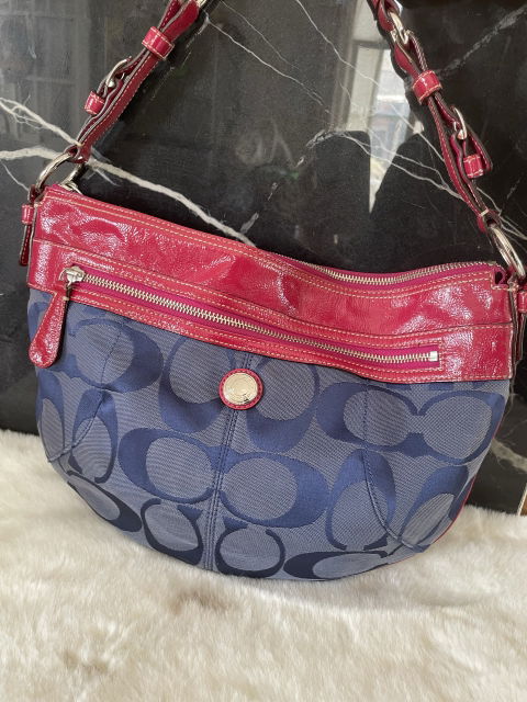 Bolso Coach de Mano en Tono Cereza y Azul