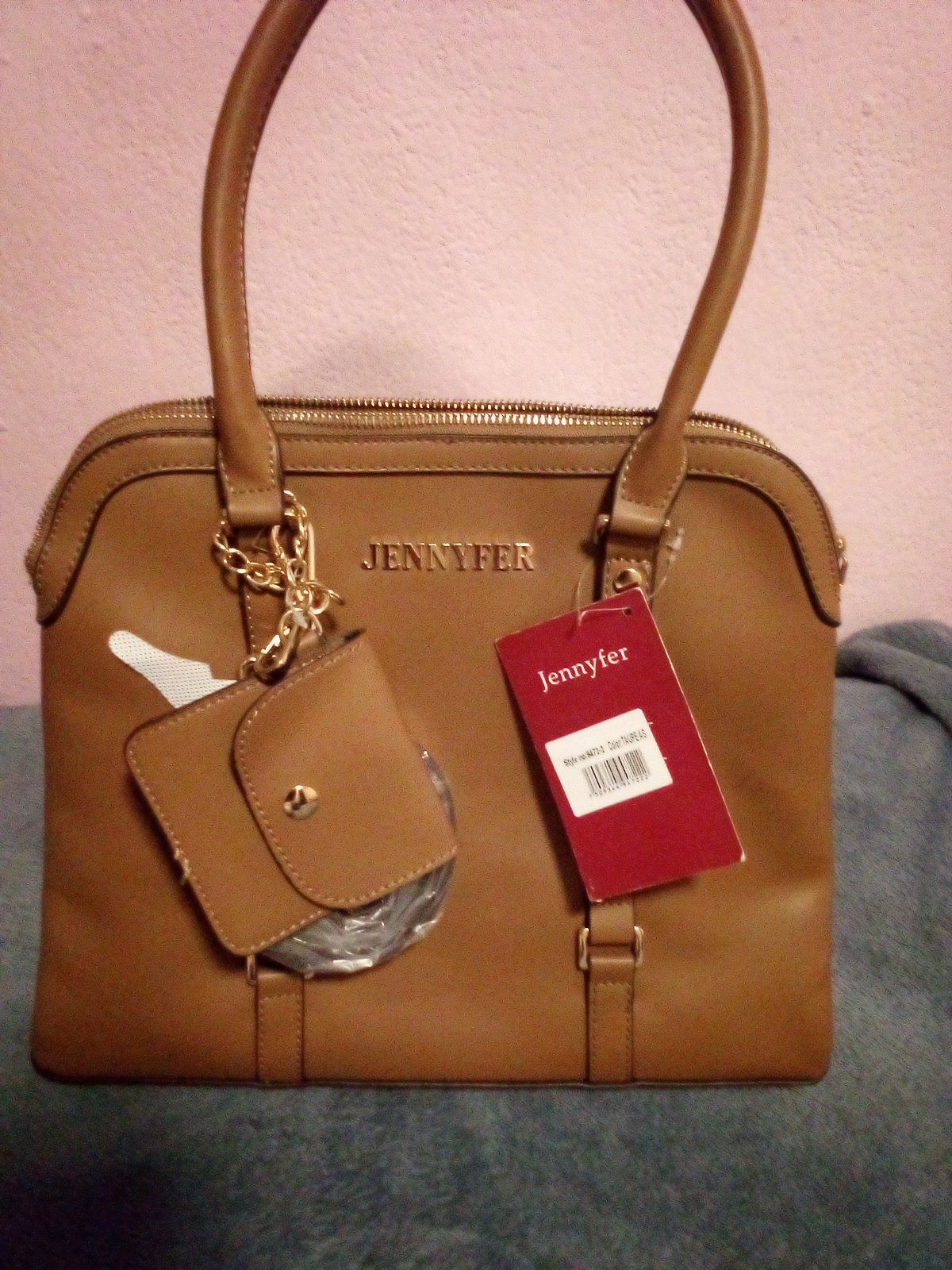 Bolsa mediana color miel marca Jenifer nueva con etiqueta