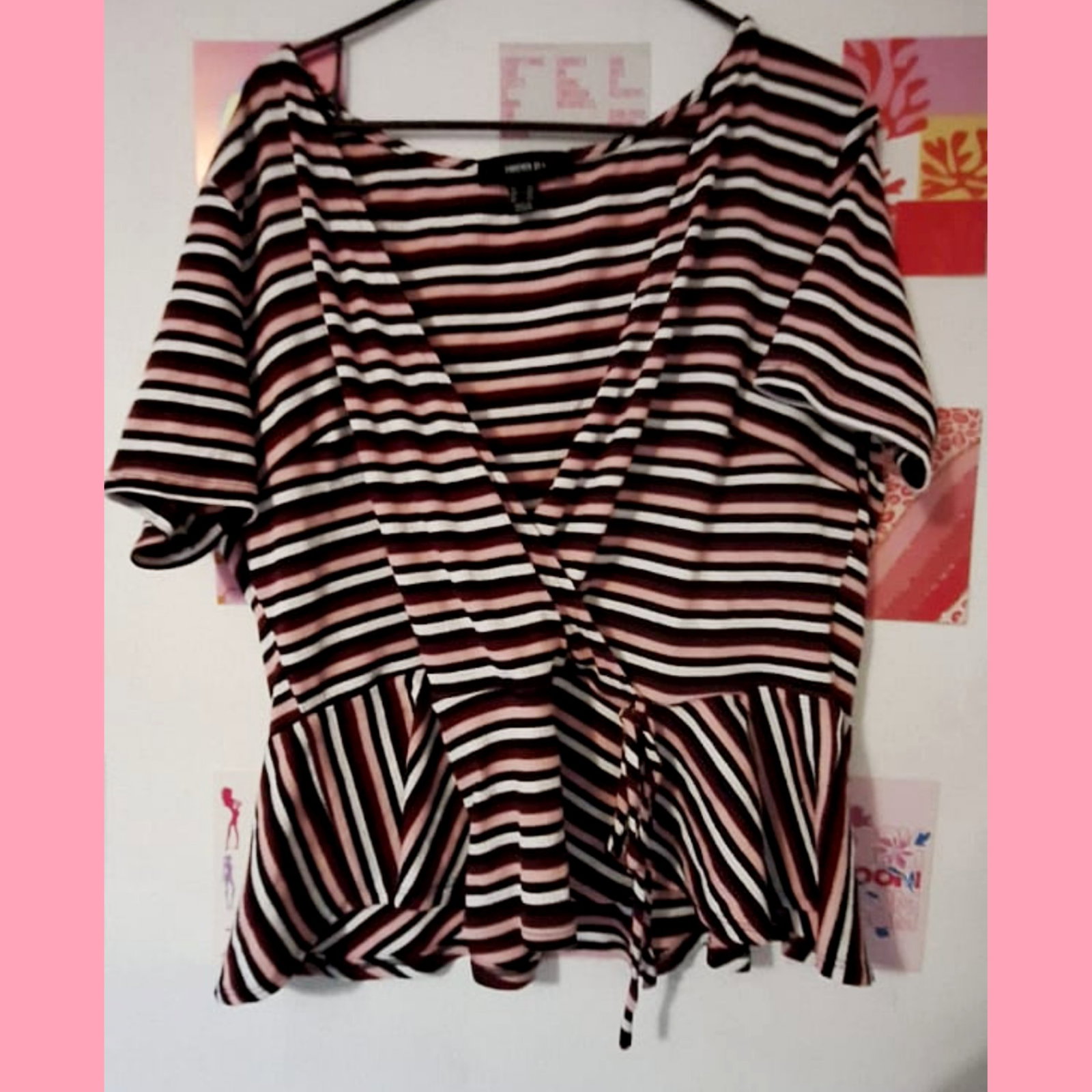 Blusa escote V de rayas rosas y negras - Forever 21+ - Talla XL-1XL 