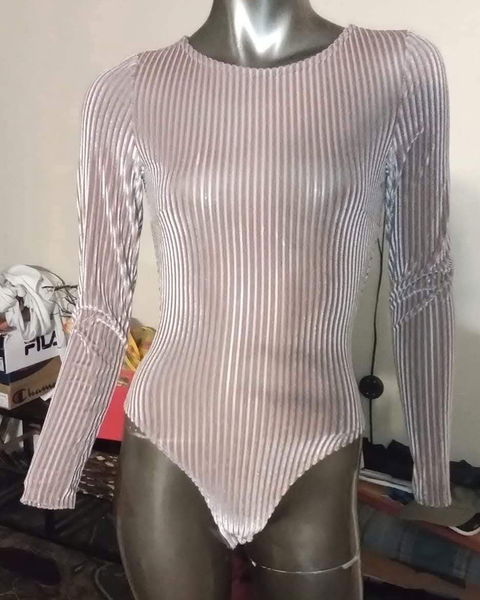 Body de Mujer con Abertura en Espalda - Buen Estado