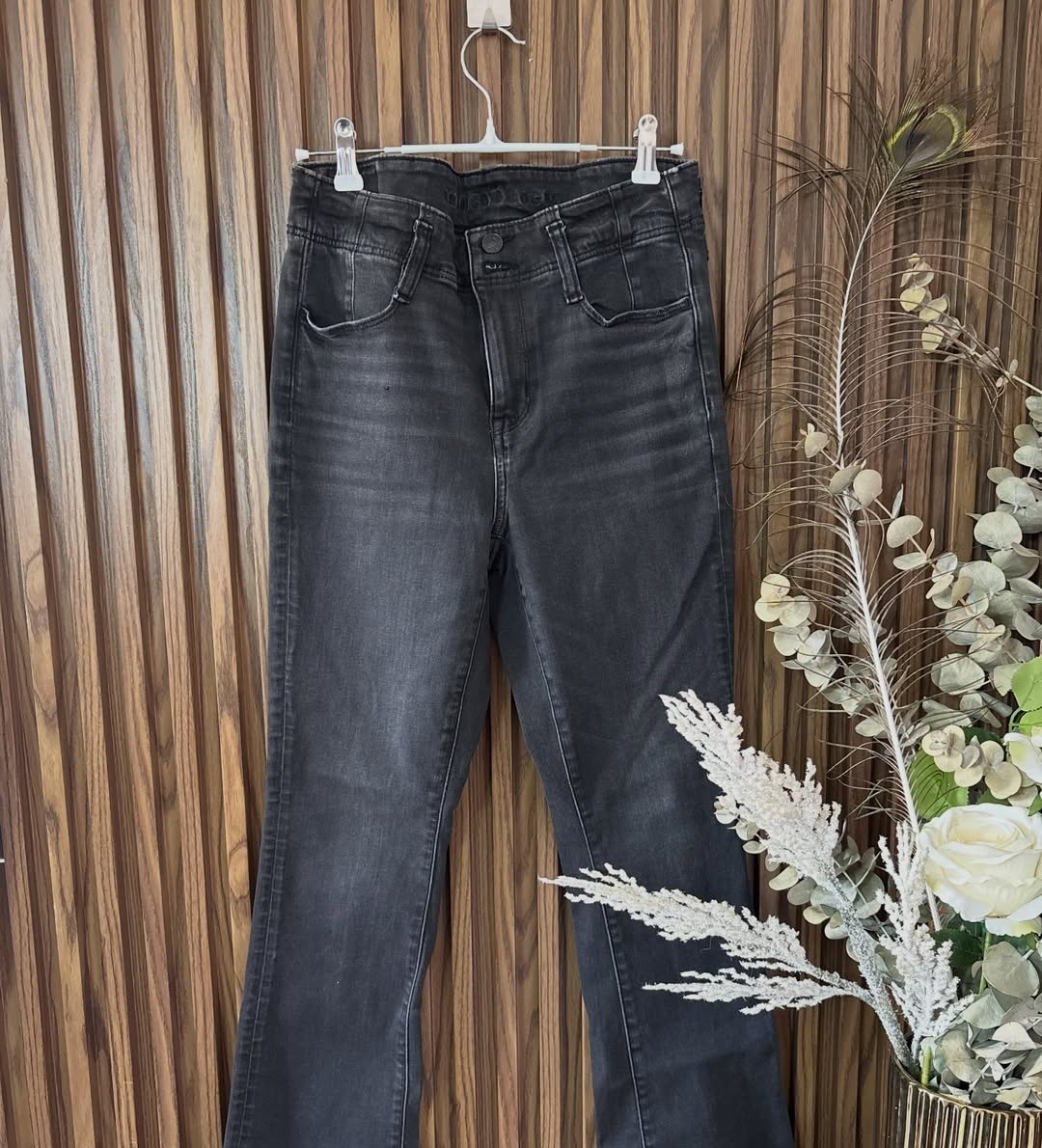 PANTALÓN PATA DE ELEFANTE NEGRO DESLAVADO