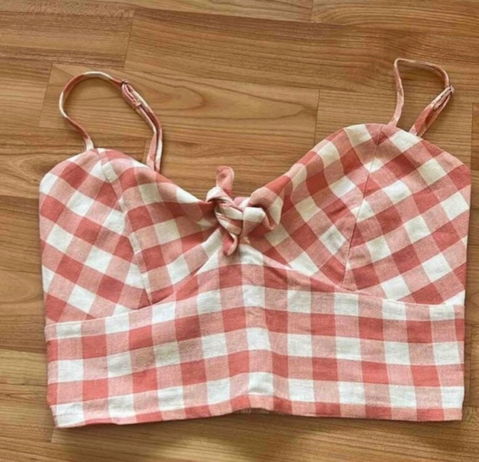 Crop top cruzado con moño Stradivarius talla XS