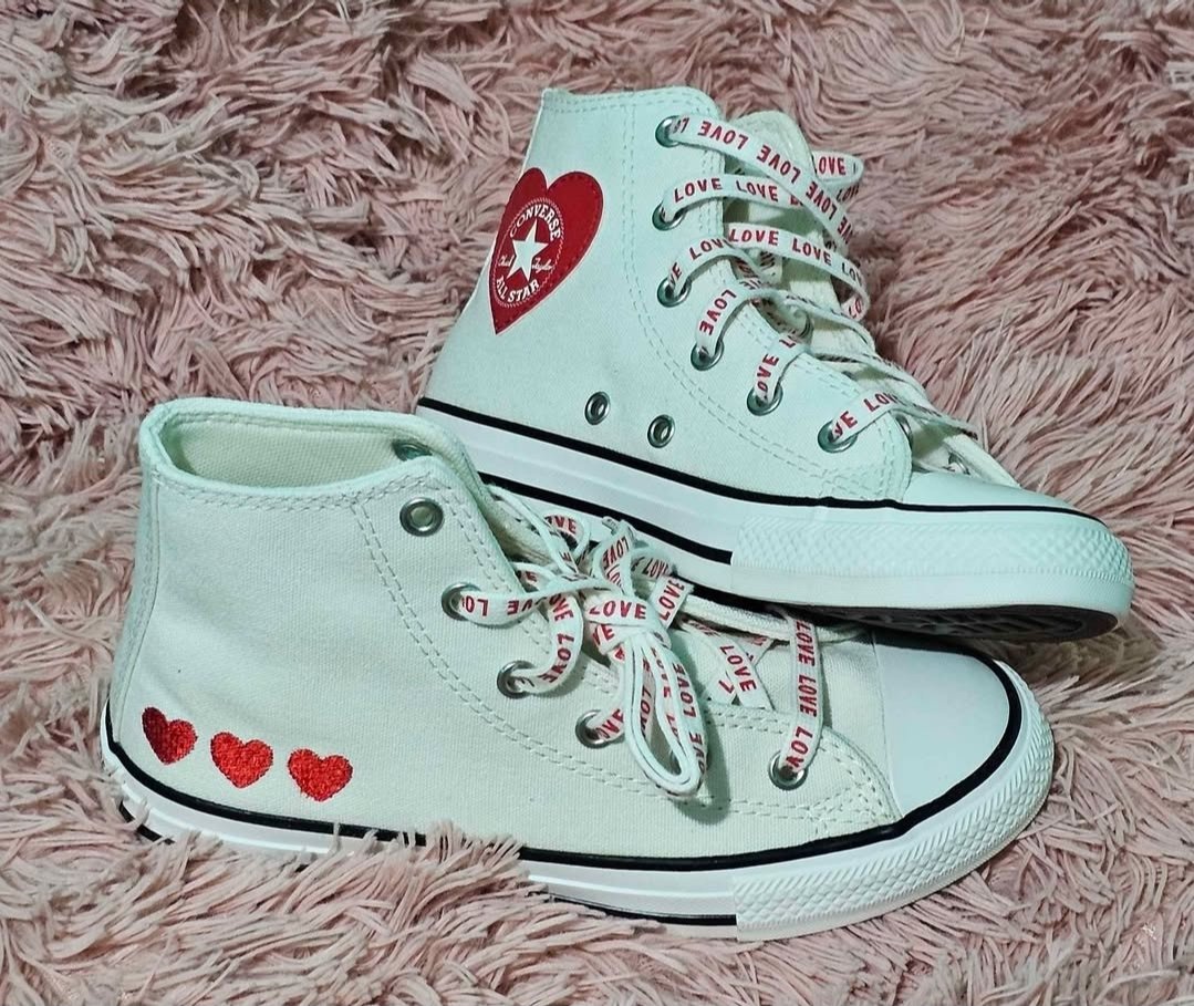 Tenis Converse Edición San Valentín Talla 20cm