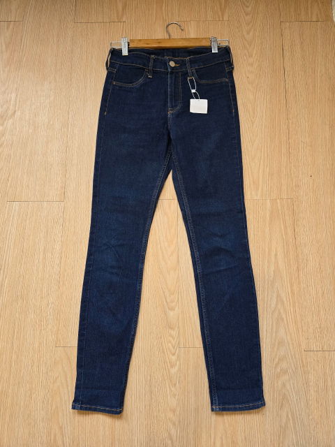 Pantalón Skinny Nuevo de Mezclilla H&M