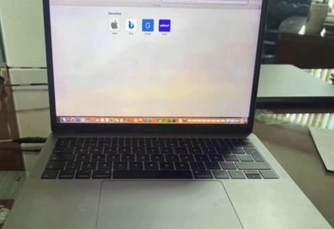 Mac book pro 13 2017