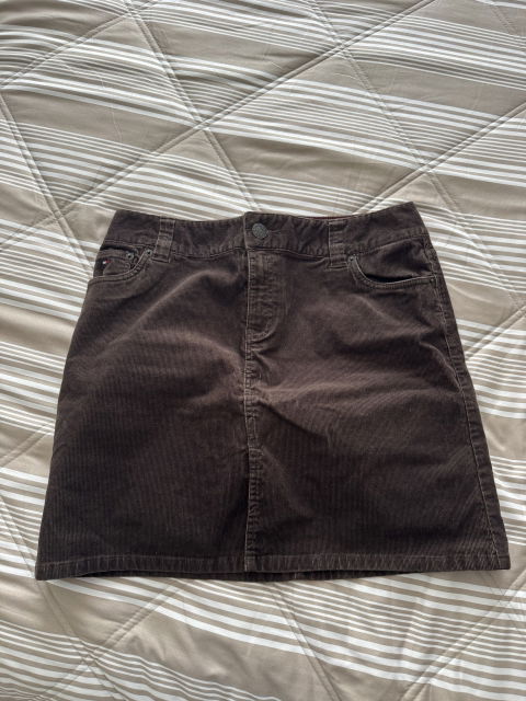 Falda Tommy Hilfiger Talla 10 - Usada en Buen Estado