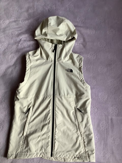 Chaleco The North Face Beige Wind Wall como nueva