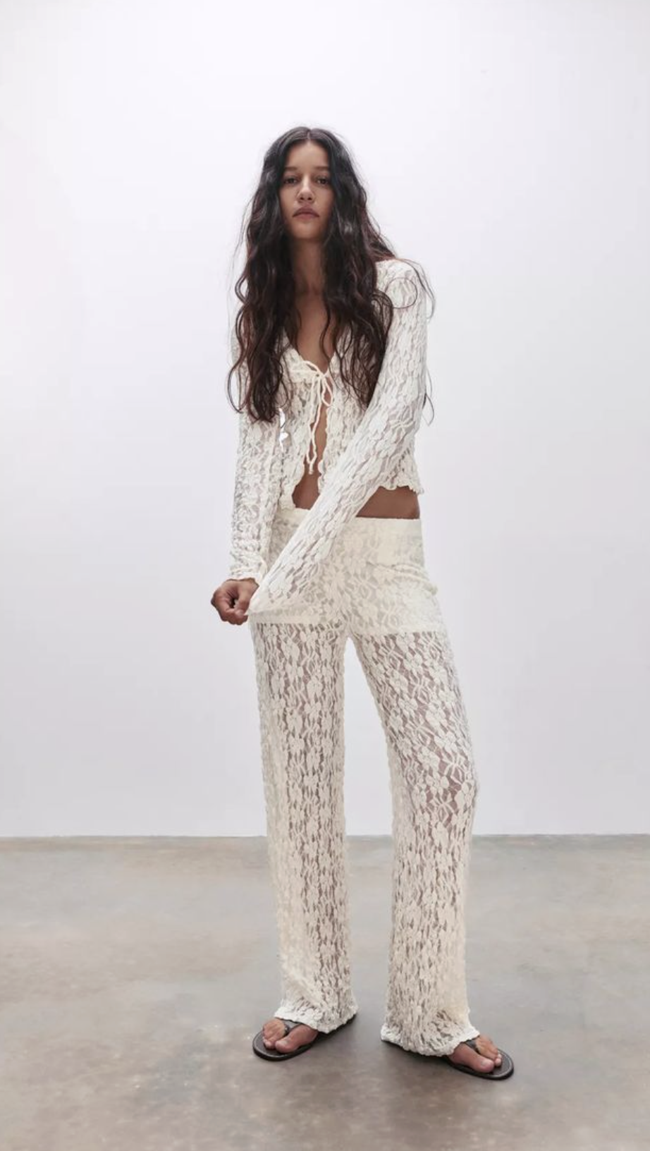 Pantalones con Detalle de Encaje Pull&Bear Nuevos con Etiqueta Talla S