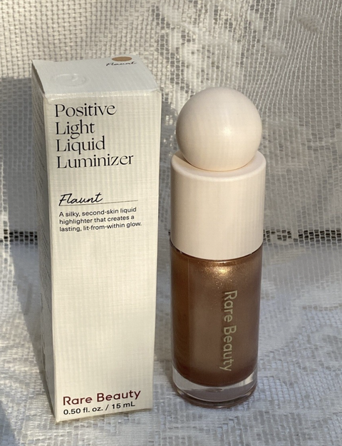 Iluminador Líquido Rare Beauty - Positive Light Liquid Luminizer 15 ml