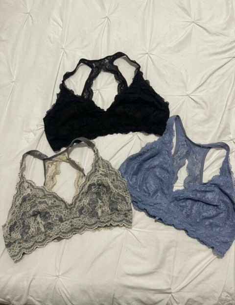 3 bralettes de Jezebel talla L