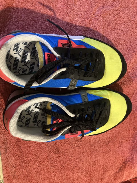 Tenis puma multicolor 27.5 originales