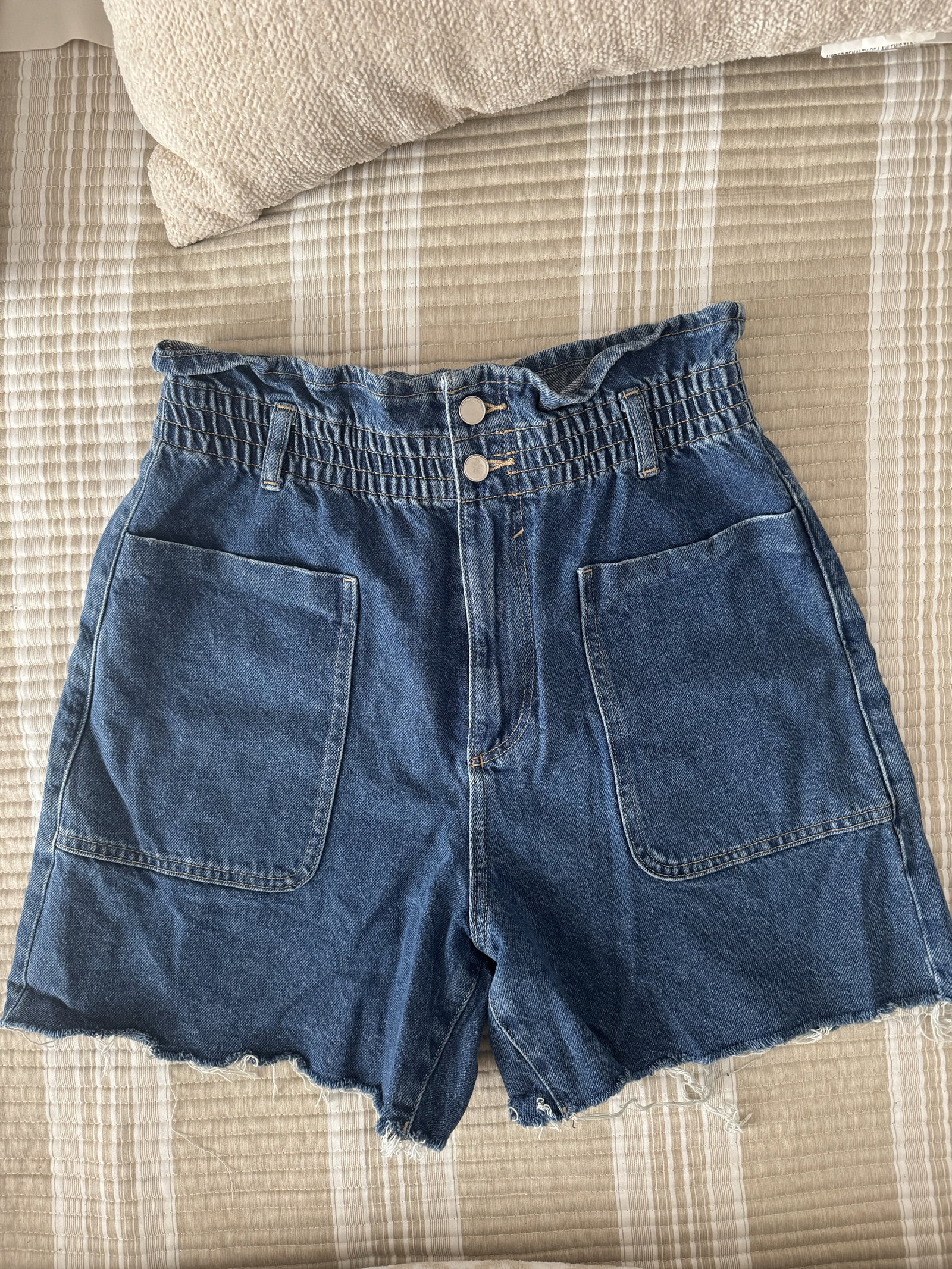 Shorts de Mezclilla Zara - Talla 32 - Como Nuevos